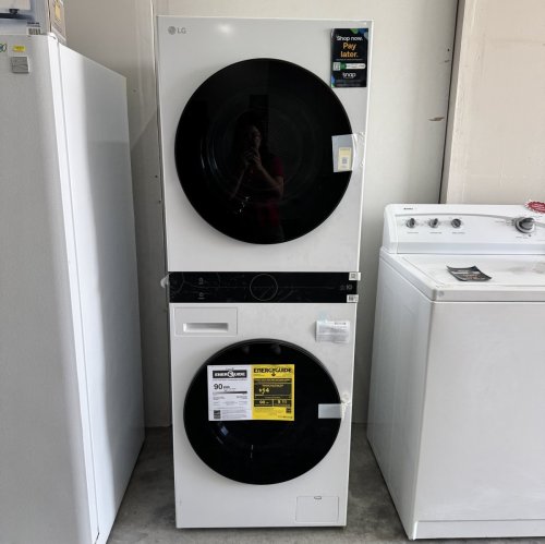 LG Lavadora de 2,4 pies cúbicos, secadora eléctrica sin ventilación de 4,2 cu.ft con bomba de calor e inversor dual, Washtower 