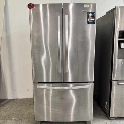 USADO WHIRLPOOL Refrigerador con capacidad de 19.6 pies cúbicos, estantes de vidrio sin marco