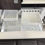 USADO WHIRLPOOL Refrigerador de 25.2 CU.FT acero inoxidable negro, dispensador de agua interno